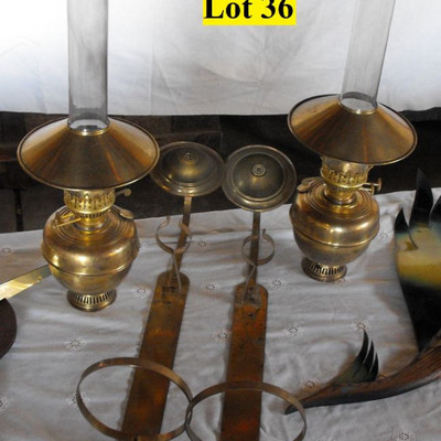 LOT 36  Vintage Oil Lamps and Wall DÃ©cor