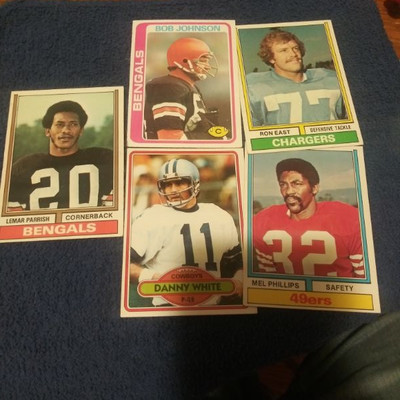 Lot of 5 1970s NFL Cards 