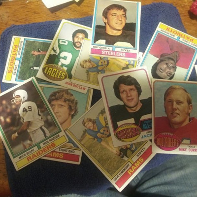 Lot of 10 NFL 1970s 