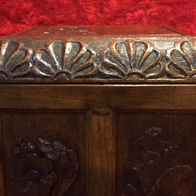 English Oak Circa 1890-1900.Handmade with each section a different flower (Appraisal Value of $400-600.)