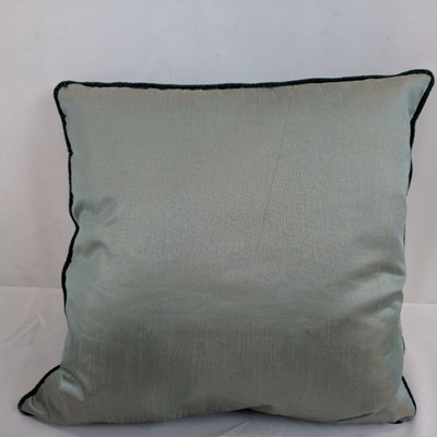 Knitted Cream Pillow 18