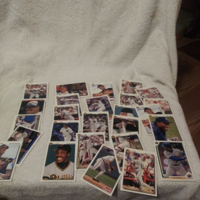 Lot of 1991 Upper deck Baseball 