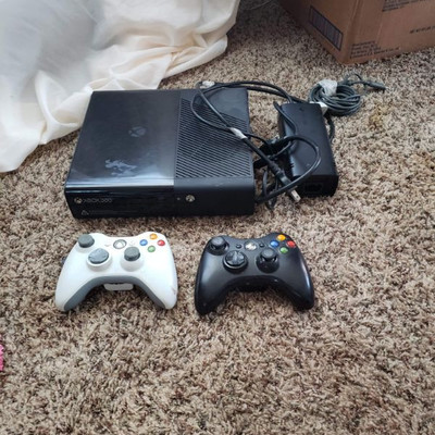 Xbox 360 Game system 