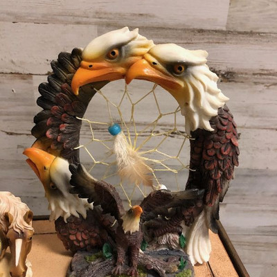 Lot 40  Dream Catcher Eagle and wild Horse Clock