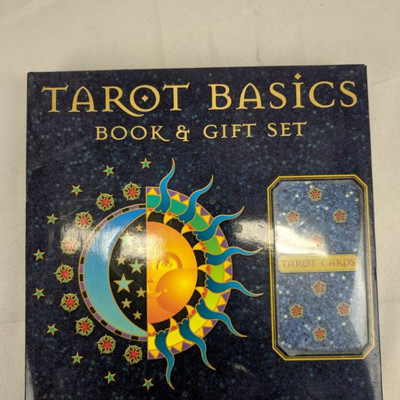 Tarot Basics Book & Gift Set