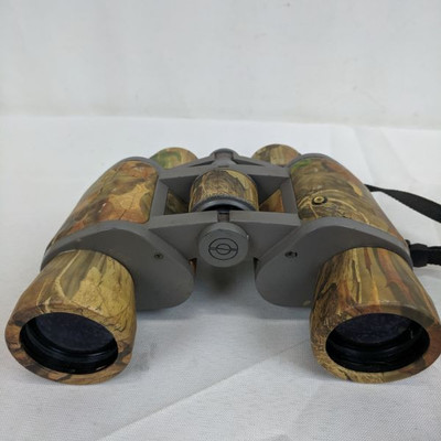 Simmons Model 801510 8 x 40 Camo Binoculars