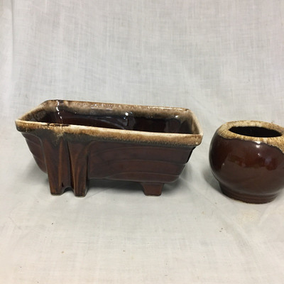 Lot 133 - Assorted Pottery 