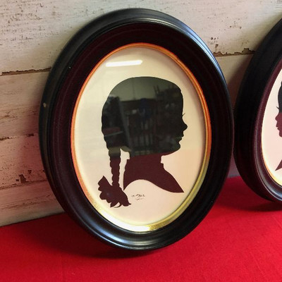 Lot 120 Pair of silhouette 8