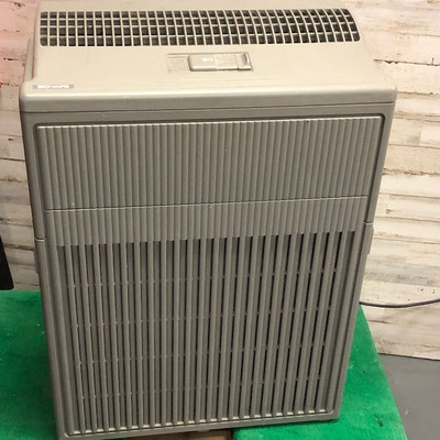 Lot 178 - Boner Air Filtration Device 