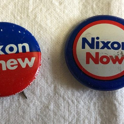 Lot 195 Nixon Agnew political pins -