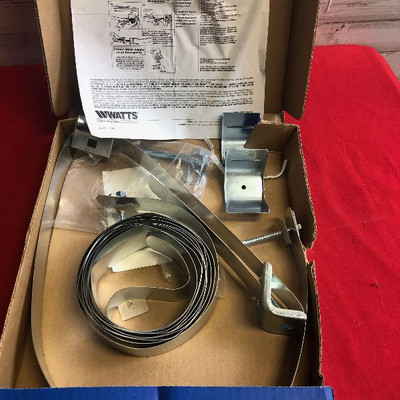 Lot 224 Water heater safety strap kit 