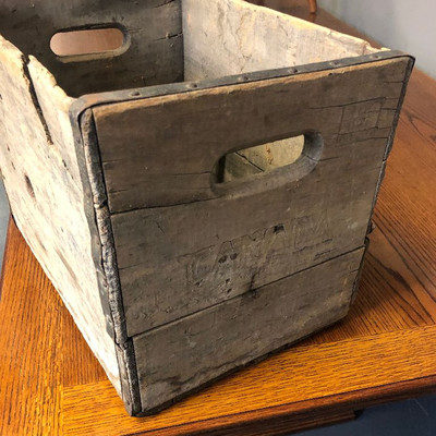 Lot 226 Canada Dry Crate 