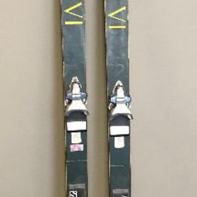 Lot 227 Olin Mark 6 Vintage Snow Ski's