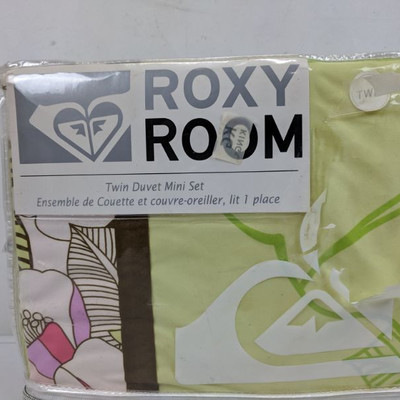 Roxy Room Twin Duvet Mini Set - New, Damaged Package