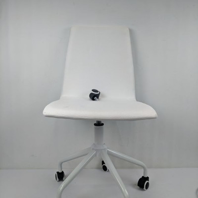 White Office Chair, Like New, We're Unable to Get Last Wheel In