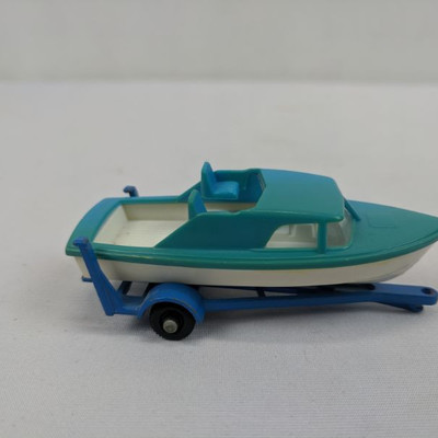 Vintage Matchbox Series No 9 Boat W/ Trailer By Lesney