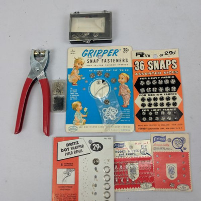Vintage Sewing Snaps/Hooks & Tool