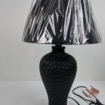 Texturized Curvy Ceramic Table Lamp - Scratched
