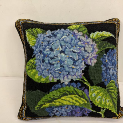 Flower Decorative Pillow 13.5