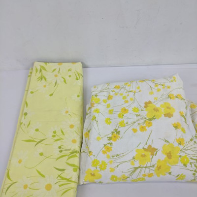 2 Vintage Yellow Flower Flat Sheets 96
