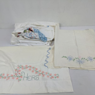 Vintage Table Cloth, Runner, and Pillow Case