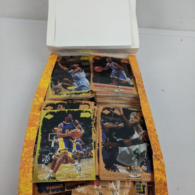 Box of 1999 Basketball Draft Pick Player Cards, Collector's Edge