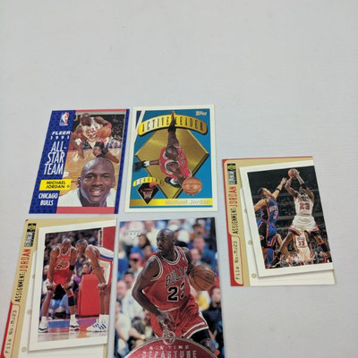 5 Michael Jordan Cards, Chicago Bulls