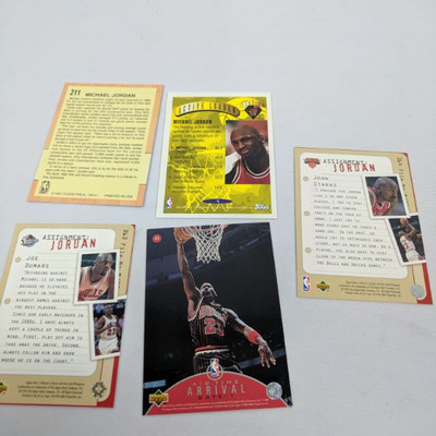 5 Michael Jordan Cards, Chicago Bulls