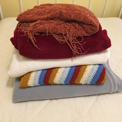 Lot 3 - Assortment of Blankets 