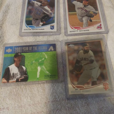 Nice 4 card lot of Baseball 