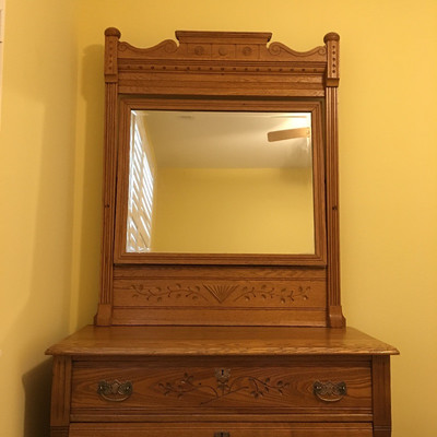 Lot 10 - Antique Dresser