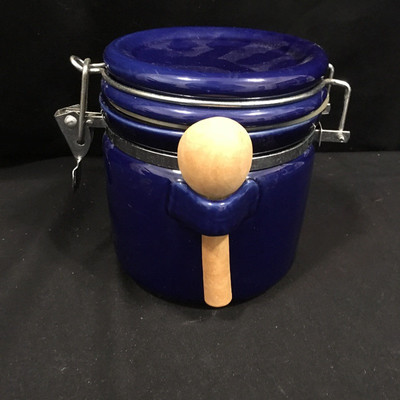 Lot 73 - Blue Crockery and More