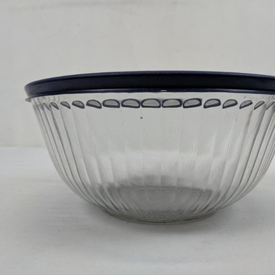 Pyrex Glass Bowl With Blue Lid, 2.5 L