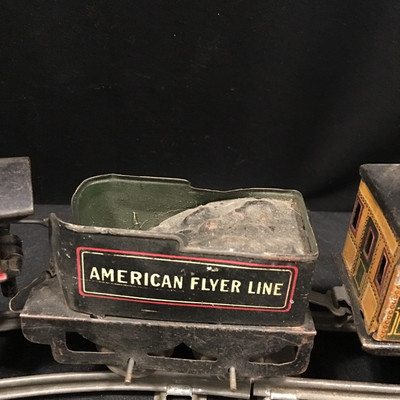 Lot 118 - Vintage Gilbert American Flyer Train