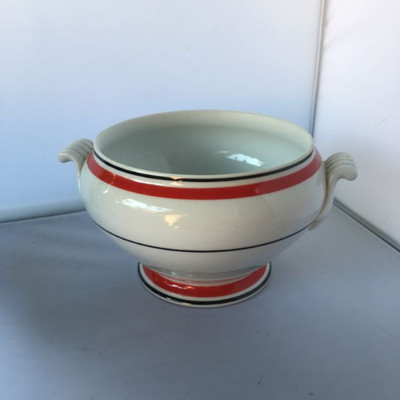 Beautiful porcelain bowl made in Portugal for Spal