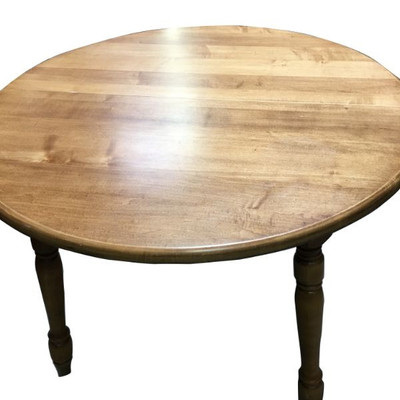Vintage Maple Round Table with 3 Chairs