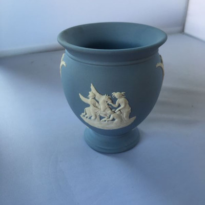 Vintage Wedgwood England blue and white jasperware vase