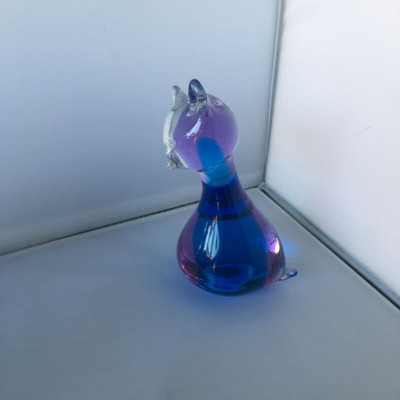 Vintage art glass blue cat figurine