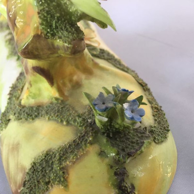 Vintage Staffordshire England decorative item / paperweight