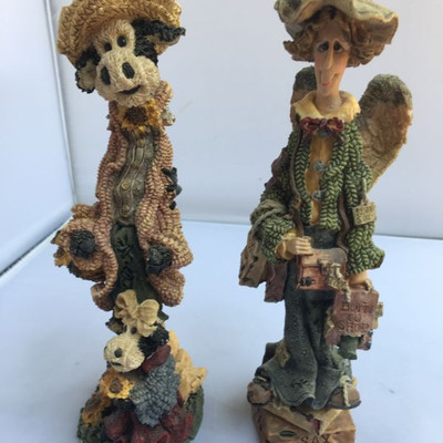 Lot of vintage Boyd's Bears limited edition some are rare