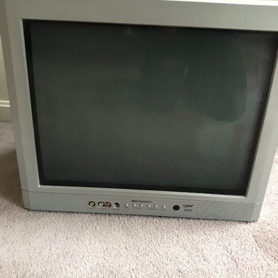 Emerson 20” Televison With Manual 
