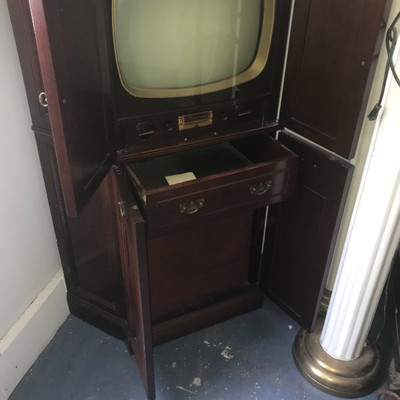 1940's 1950's Vintage Capehart Television & Cabinet With Manual
