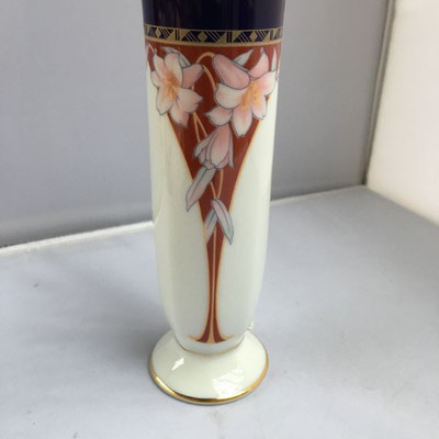Vintage Vase Legacy Made by Noritake