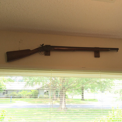 Lot 17 - Antique Rifle