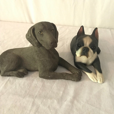 Lot 25 - Two Sandicast Dog Ornaments and More