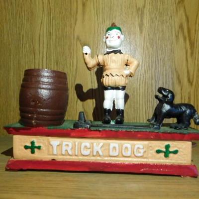 Trick Dog Cast Iron Coin Bank 8