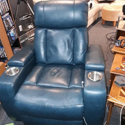 LEATHER RECLINER