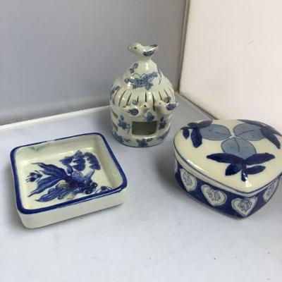 Vintage Lot of 4 Ceramic  Items 