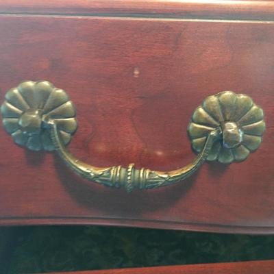 Lot 73 - Widdicomb Chest of Drawers