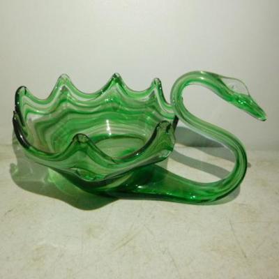 Art Glass Green Swirl Swan Bowl 11